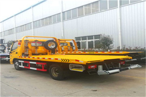 新乐附近拖车救援搭电